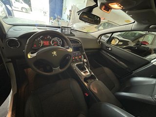 Peugeot 3008 2014