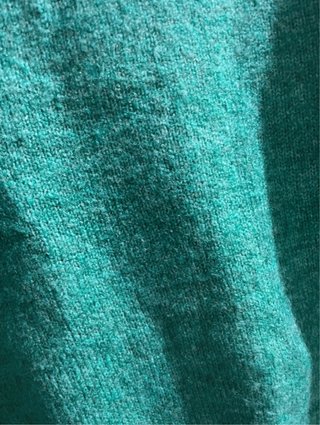 Chaqueta punto botones joya verde. Talla pequeño.
