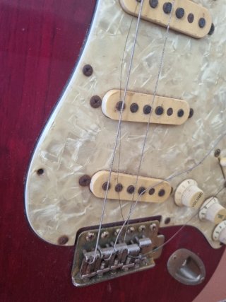 Squier Pro Tone Stratocaster Coreia