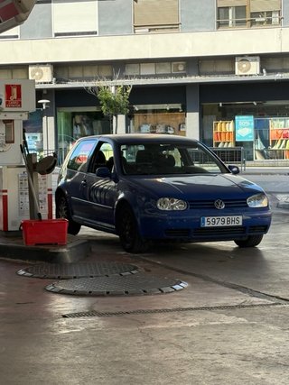 Volkswagen Golf 2001