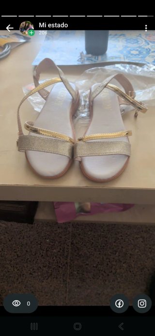 Sandalias doradas talla 36 sin marca