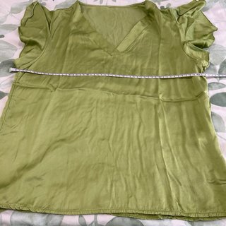 Blusa verde manga corta
