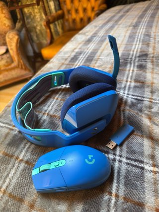 Logitech G733 y Logitech G305 Ratón inalámbrico