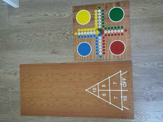 Mesa de billar y juegos de mesa