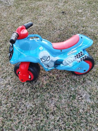 Moto correpasillos infantil