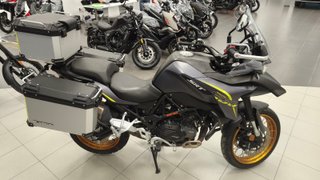 QJMotor SRT 550