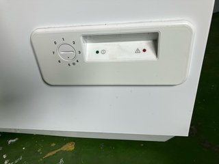 Arcón Congelador Zanussi ZFC51400WA 162cm