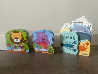 Lote Juguetes Bebé: Libros, Pelota y Torre