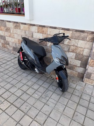 Yamaha Jog RR Scooter