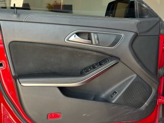 Mercedes-Benz CLA CLA 180