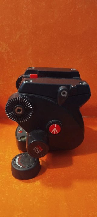 Rotula Manfrotto 503HDV para piezas o reparar