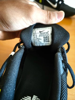 Zapatillas Nike Negras y Blancas