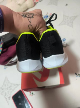 Zapatillas Nike Talla 44 Gris y Amarillo