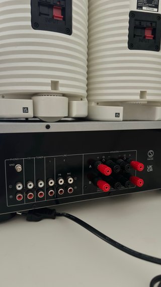 Amplificador y altavoces Yamaha