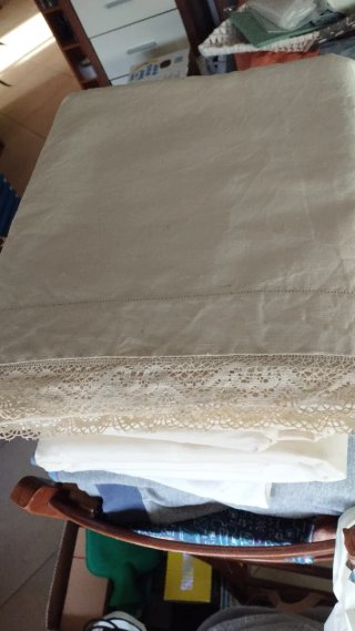 Lenzuolo con pizzo