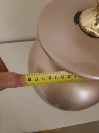 Pie de lámpara sobremesa dorado( tiene roces)