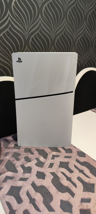 Consola PS5 Slim Blanca + Cargador RGB