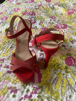 Sandalias Rojas de Tacón