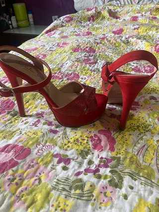 Sandalias Rojas de Tacón