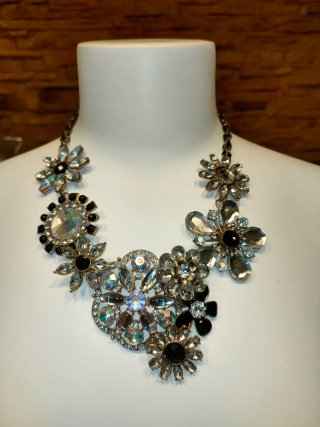 Collar gargantilla piedras brillantes talla M