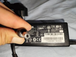 Cargador Toshiba 65W NSW24094