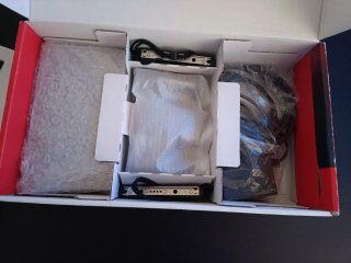 Nintendo Switch v2 con caja