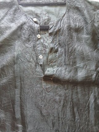 Blusa seda manga tres cuartos botones