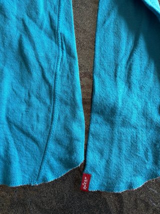 2 magliette firmate 1 levis donna , 1 adidas uomo