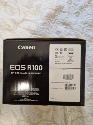 Canon EOS R100 Kit RF-S 18-45mm