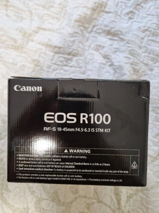 Canon EOS R100 Kit RF-S 18-45mm