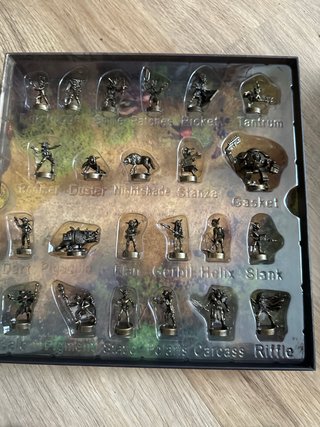 Miniaturas Gearloc Brass - Too Many Bones
