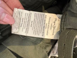 Pantalón Pepe Jeans verde militar