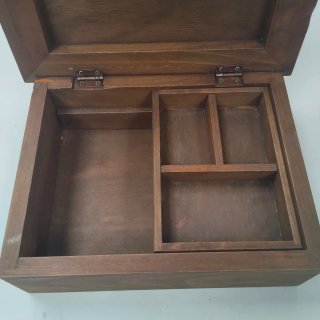 Antigua caja joyero decorada flores