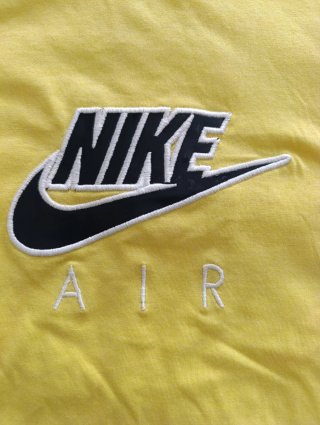 Camiseta Nike Air Amarilla Vintage Logo Bordado