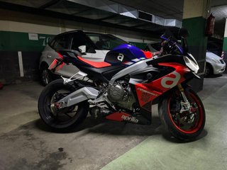 Aprilia RS 660 A2 – Muy equipada y solo 8.900 km