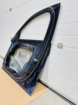 Puerta delantera derecha Mercedes-Benz Clase C 2014-2018 A2057220210