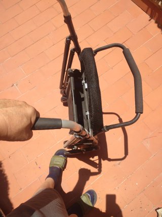 Andador plegable para adulto con asiento