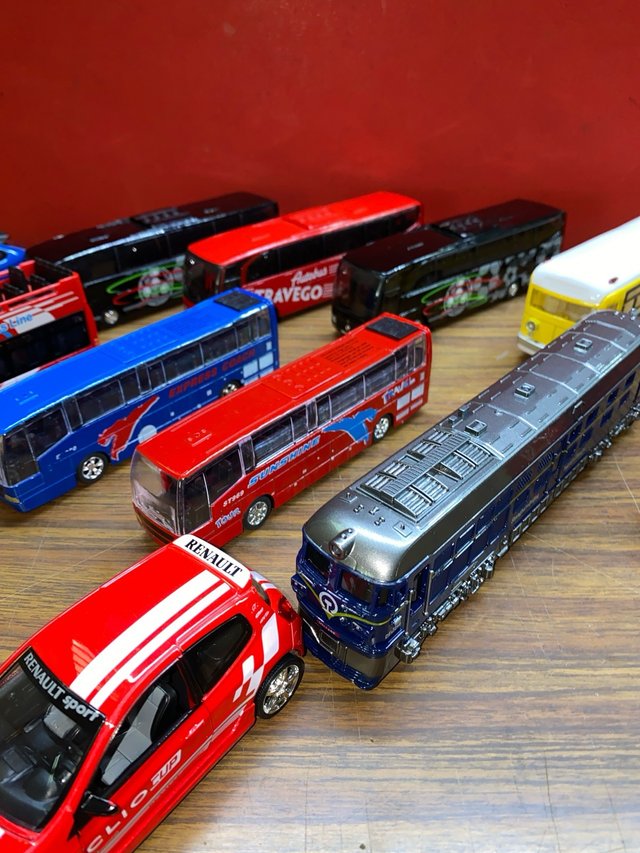 Lote coches, autobuses y trenes con sonidos