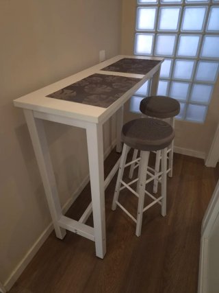 Mesa Alta Bistró + 2 Taburetes Blancos