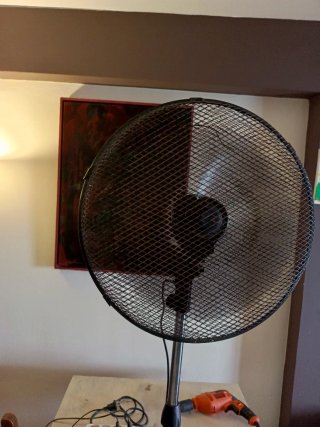 Ventilador de pie negro/plateado
