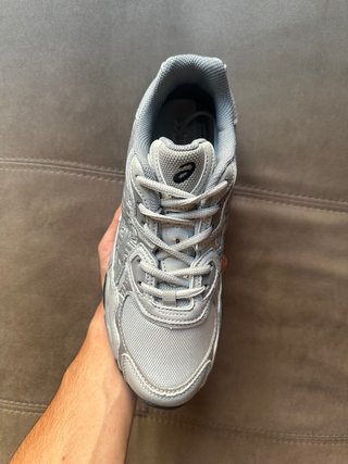Asics Gel NYC Talla 43 Gris/Negro