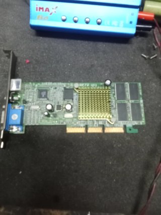 Tarjeta Gráfica GeForce MX400 64MB