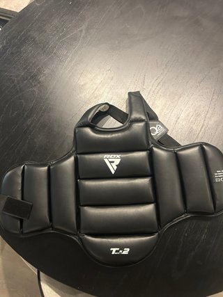 Peto protector NUEVO RDX T-2 negro