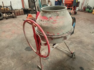 Hormigonera 130L (poco uso)