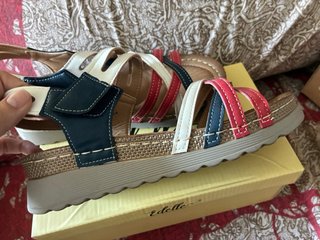 Sandalias de cuña abiertas azul, blanco y rojo