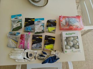 Set de palos de golf con accesorios