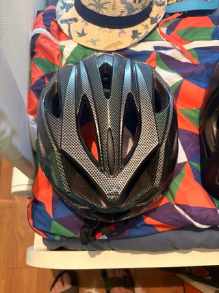 Casco de bicicleta negro