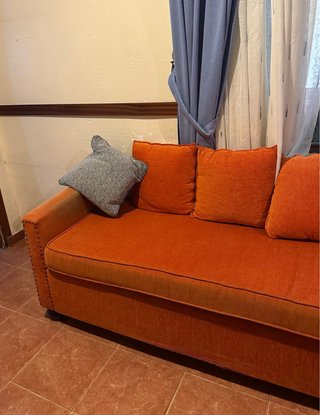Sofá Cama Tela Naranja y Gris