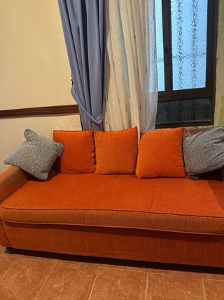 Sofá Cama Tela Naranja y Gris