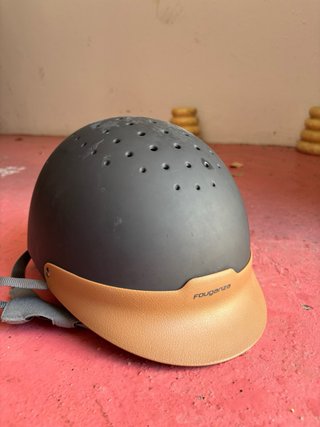 Casco equitación y botas talla 42